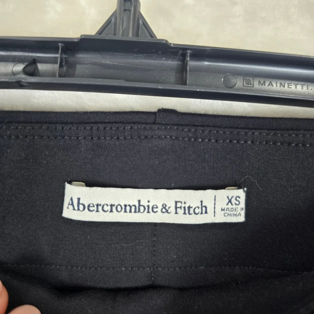 Abercrombie & Fitch Womens XS Black High Rise Pintuck Flare Ponte Pants Solid